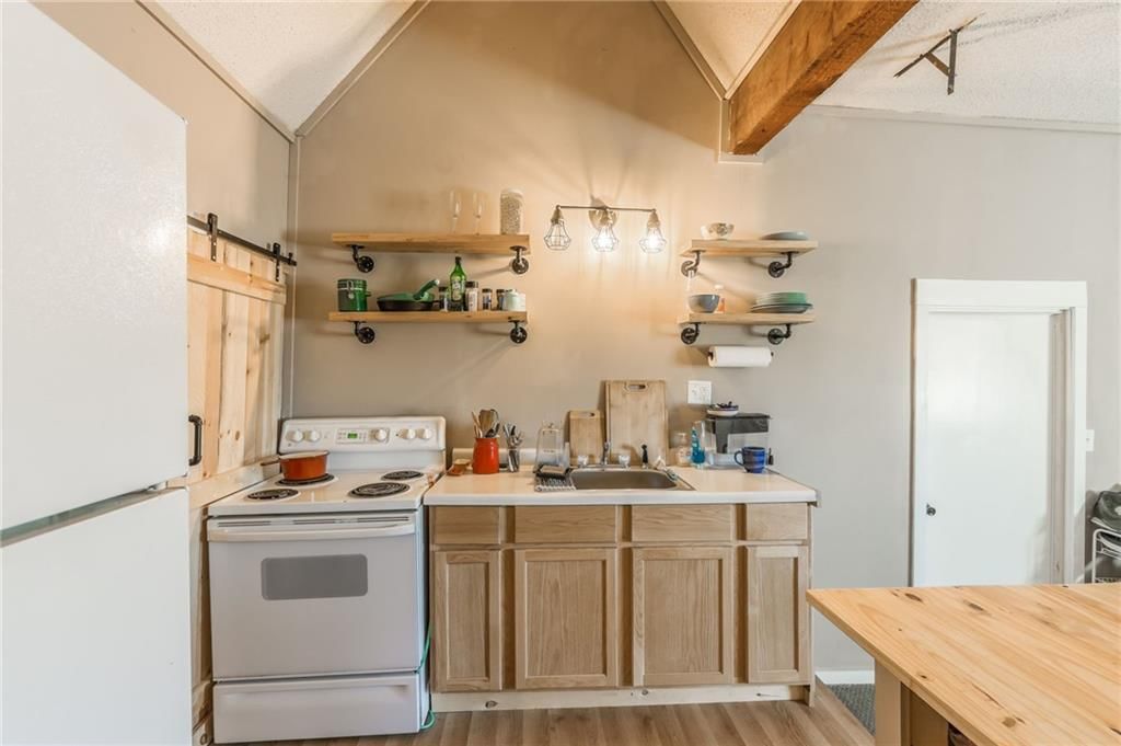 7924 N Troost Avenue — photo 47