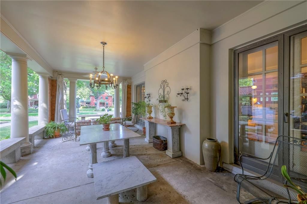 3 Janssen Place — photo 11