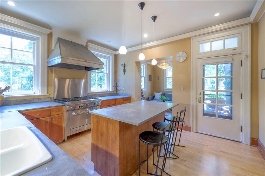 3 Janssen Place — photo 34