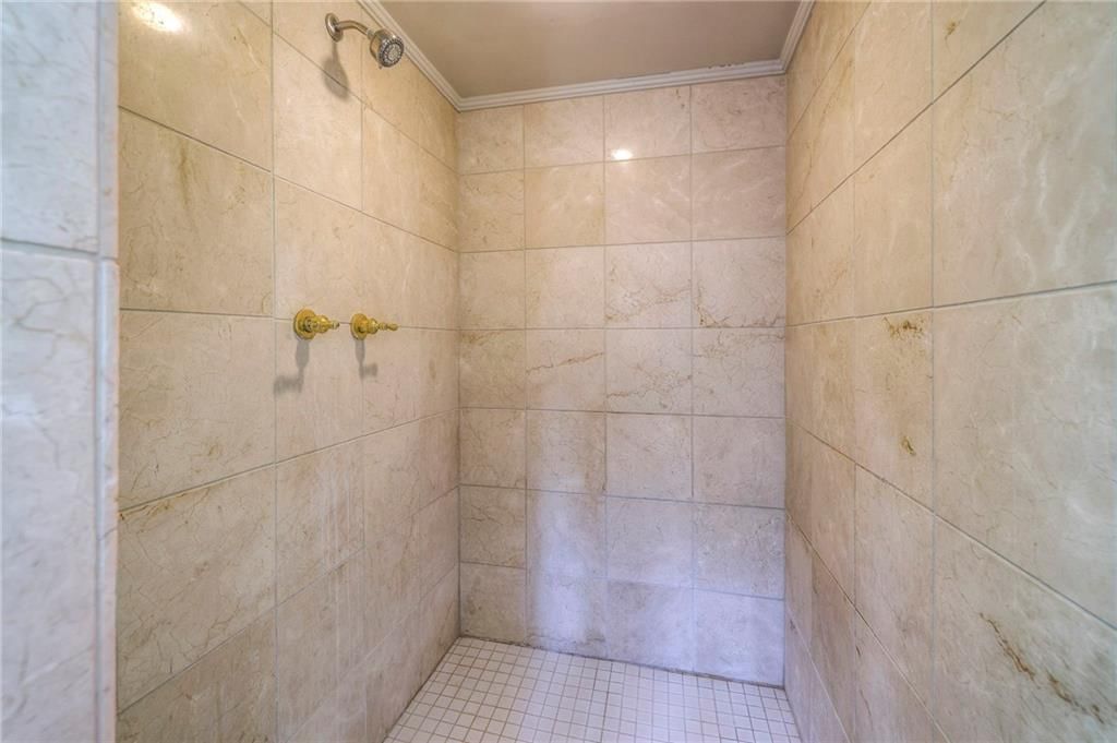 3 Janssen Place — photo 54