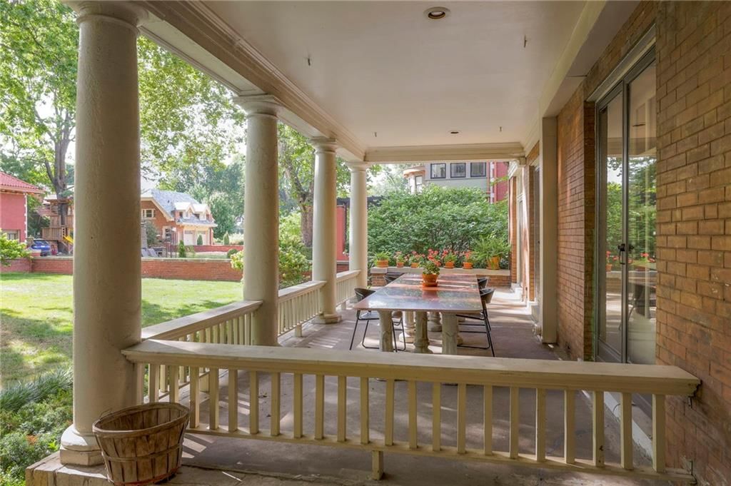 3 Janssen Place — photo 72