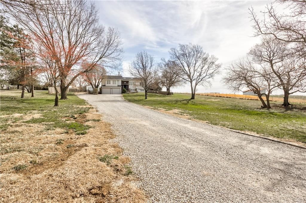 9295 Oakcrest Drive — photo 5