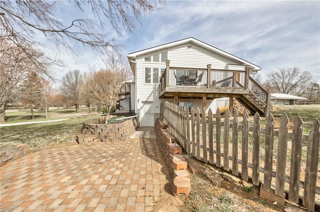 9295 Oakcrest Drive — photo 6