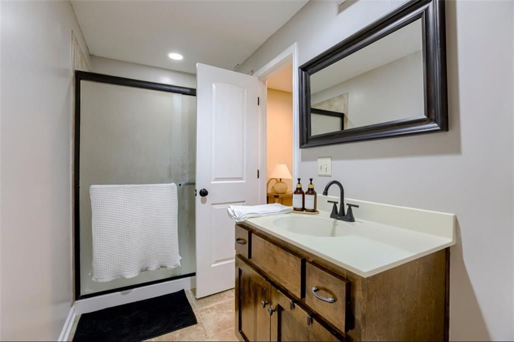 1130 Redwood Place — photo 23