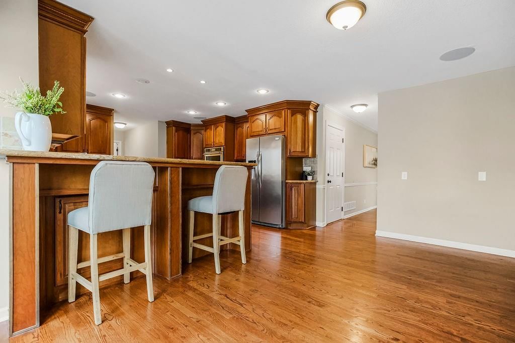 1420 E Meadow Lane — photo 13