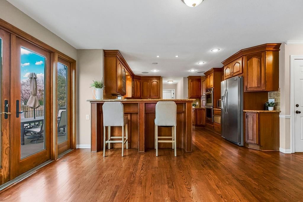 1420 E Meadow Lane — photo 9