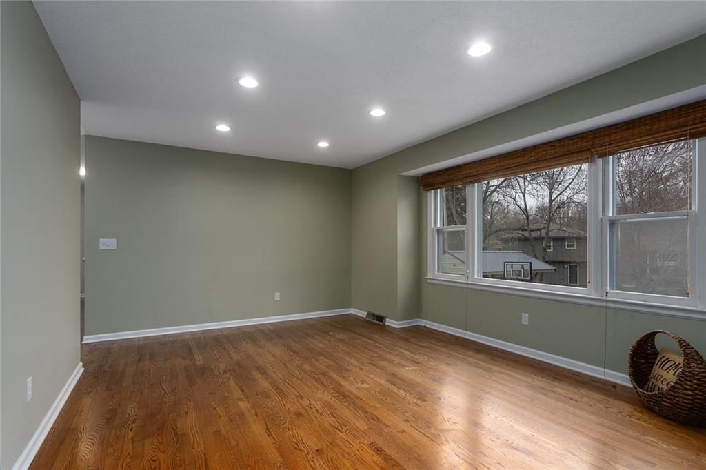 11706 W 72nd Street — photo 16