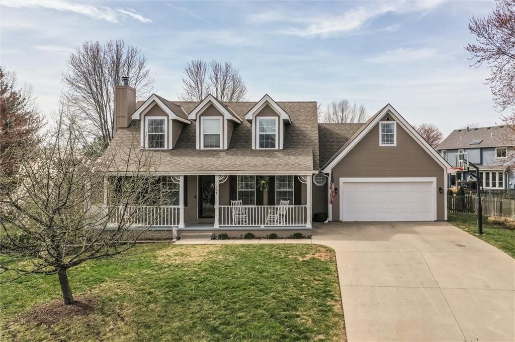 708 Hawthorne Court — photo 33