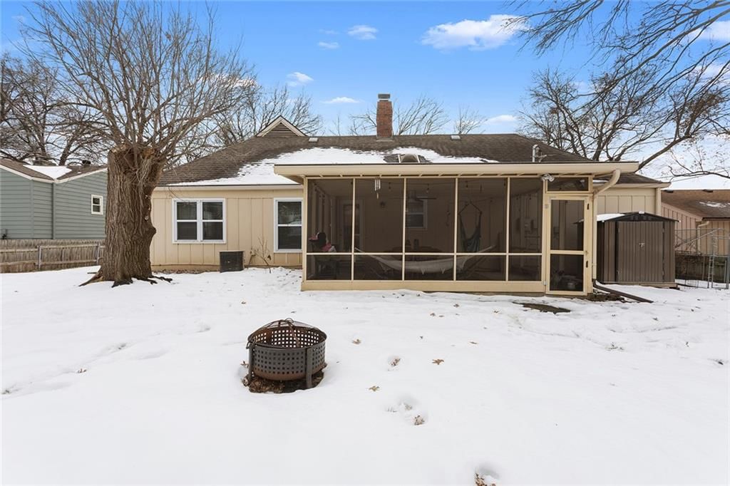 1102 W 86th Street — photo 34