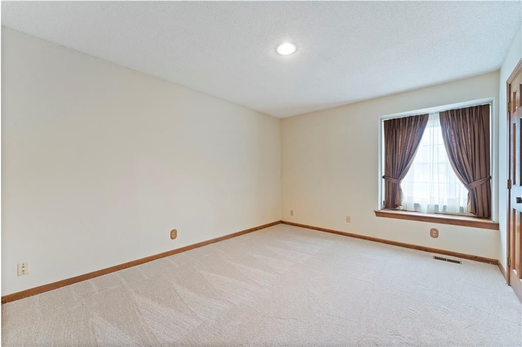 11442 Grant Drive — photo 27