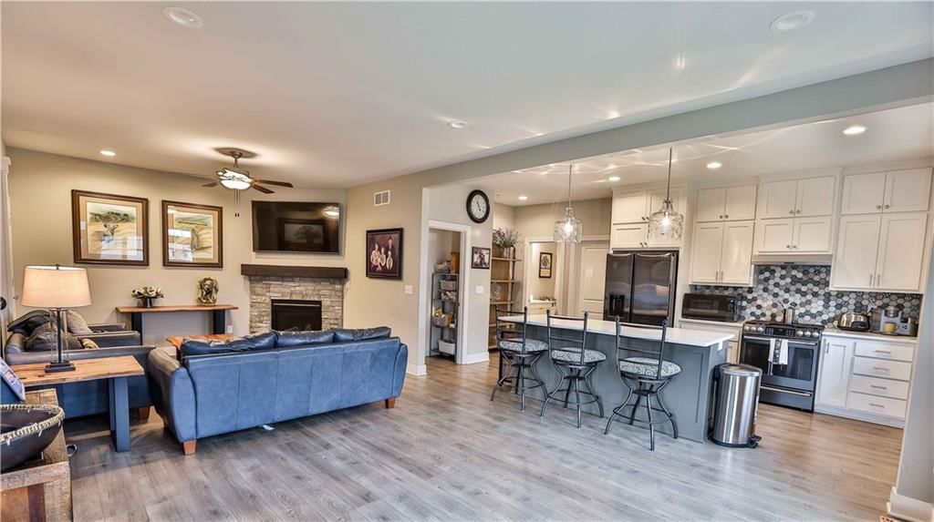31738 W 83rd Court — photo 5