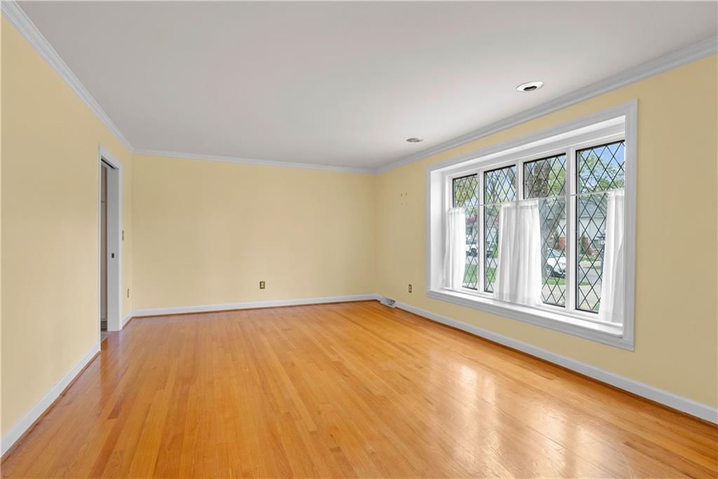 6331 Woodson Drive — photo 4