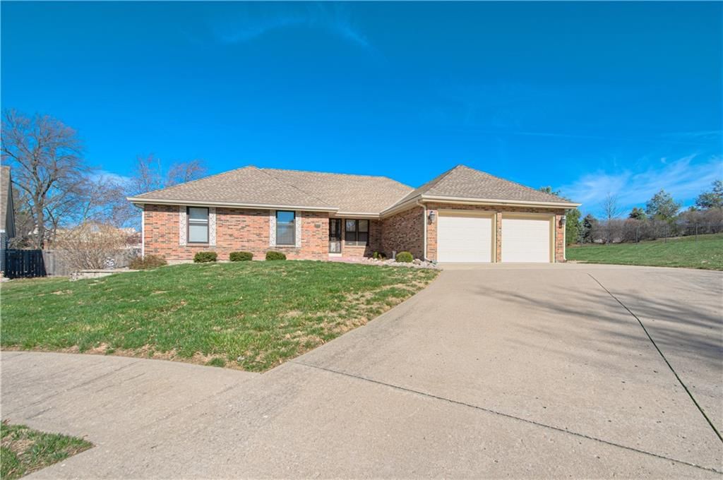 7012 N Benton Court — photo 34