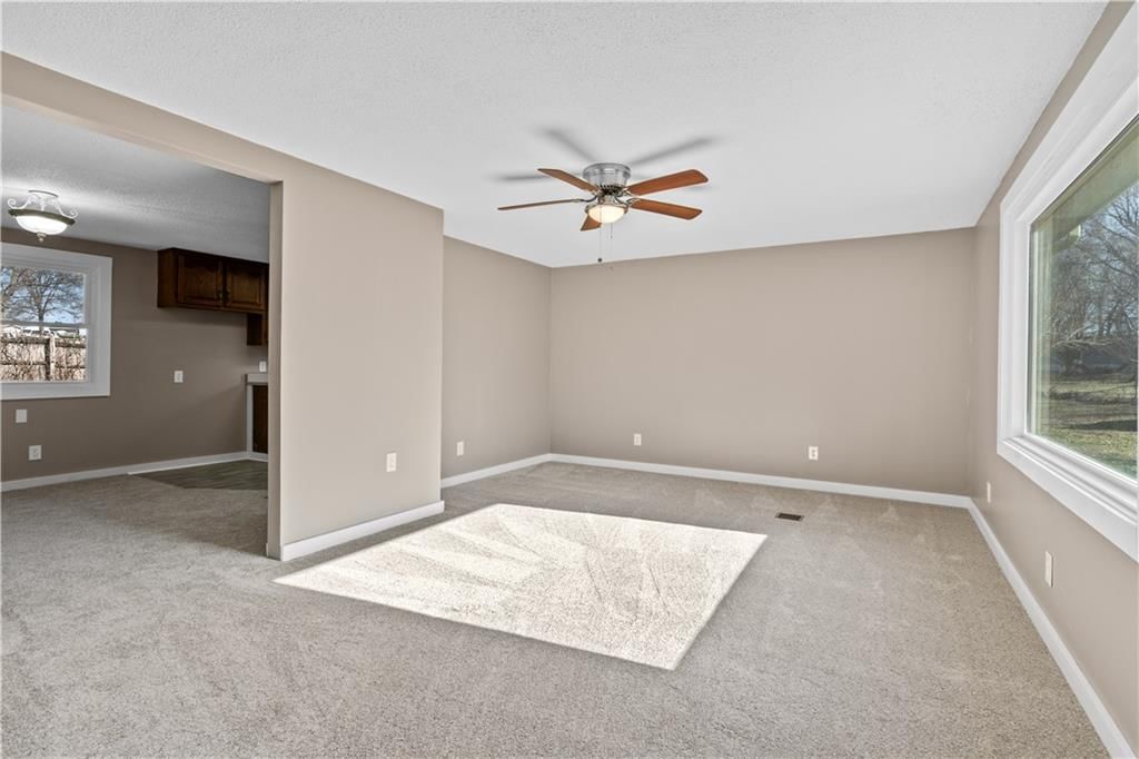 32566 Magnolia Lane — photo 9