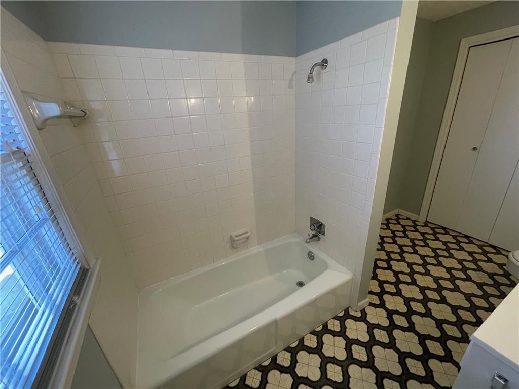 1604 NE 69th Terrace — photo 35
