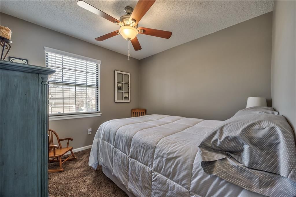 110 S Janell Drive — photo 14