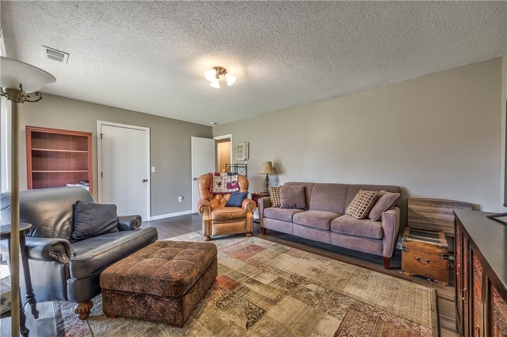 110 S Janell Drive — photo 17