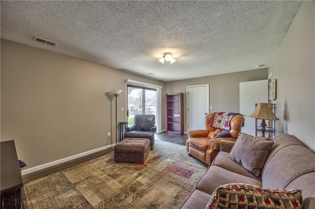 110 S Janell Drive — photo 18