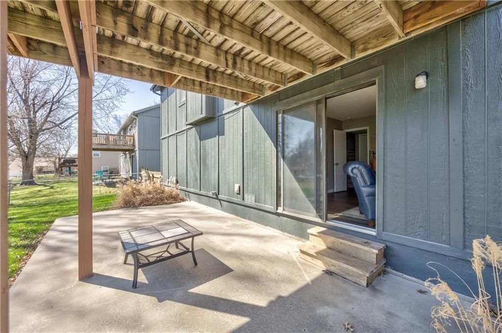 110 S Janell Drive — photo 21