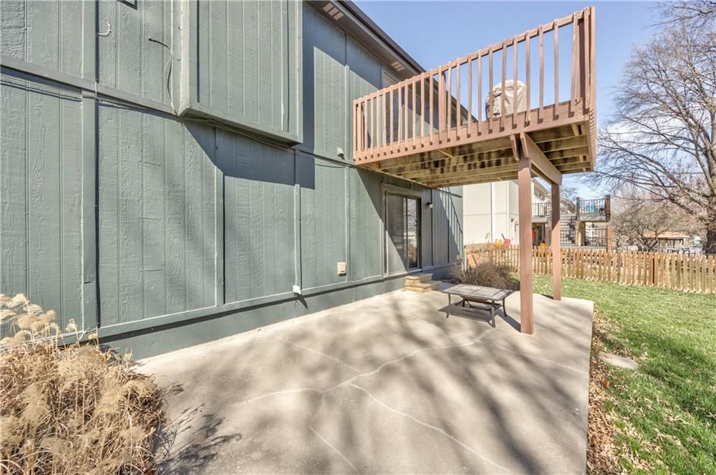 110 S Janell Drive — photo 23