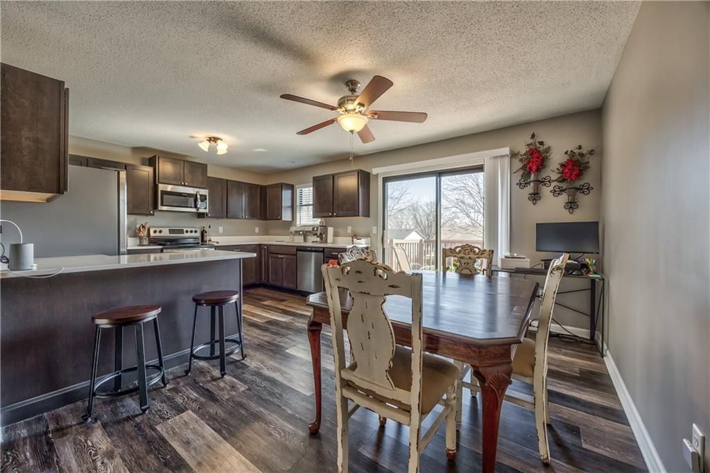 110 S Janell Drive — photo 6