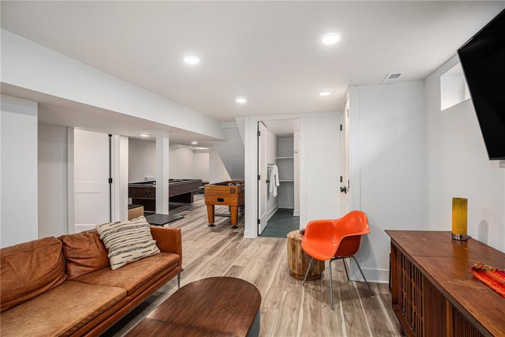 3006 W 73rd Terrace — photo 23