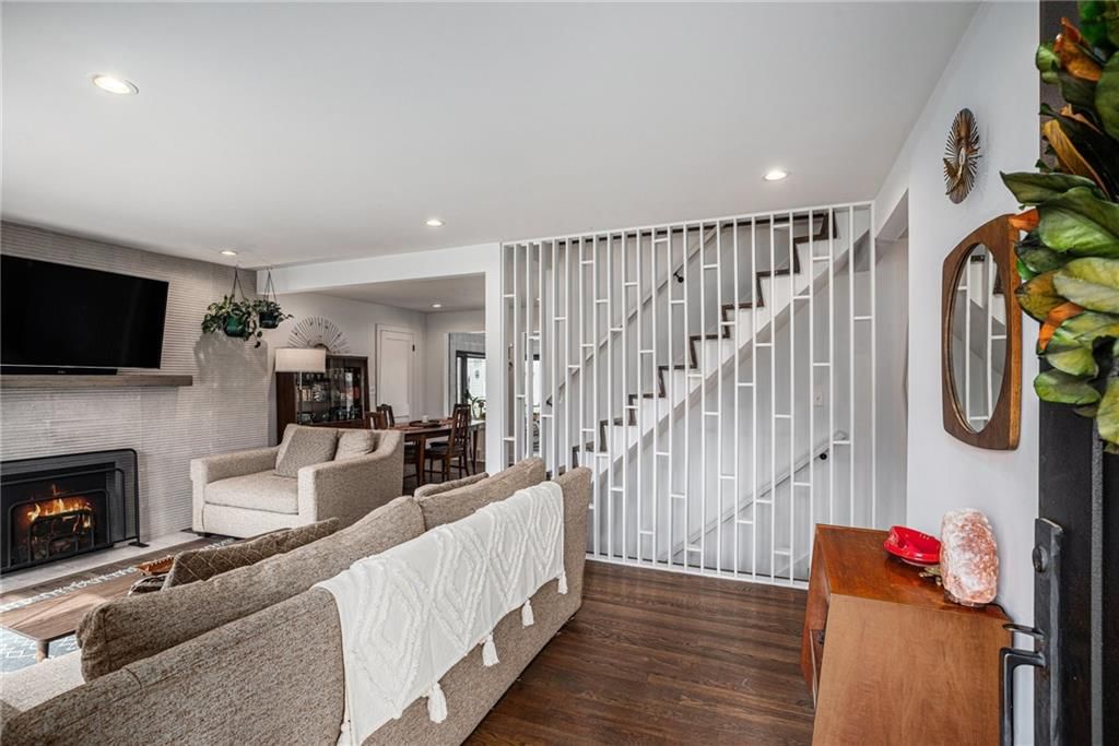 3006 W 73rd Terrace — photo 5
