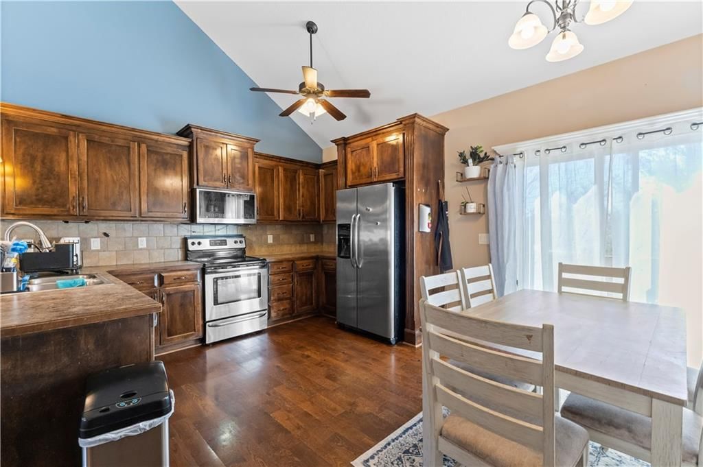112 SE Hanging Garden Street — photo 12