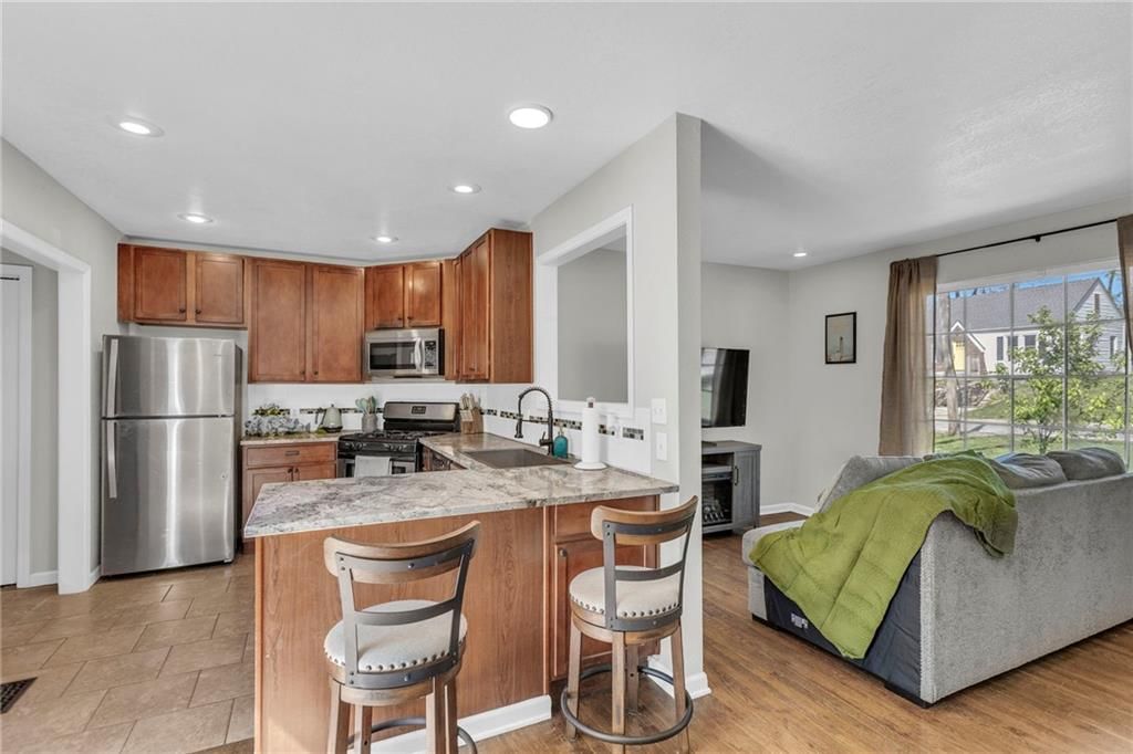 4916 Fontana Street — photo 13