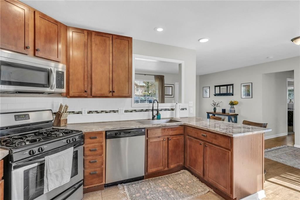 4916 Fontana Street — photo 14