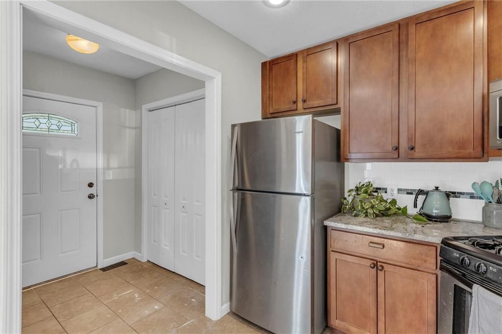4916 Fontana Street — photo 16
