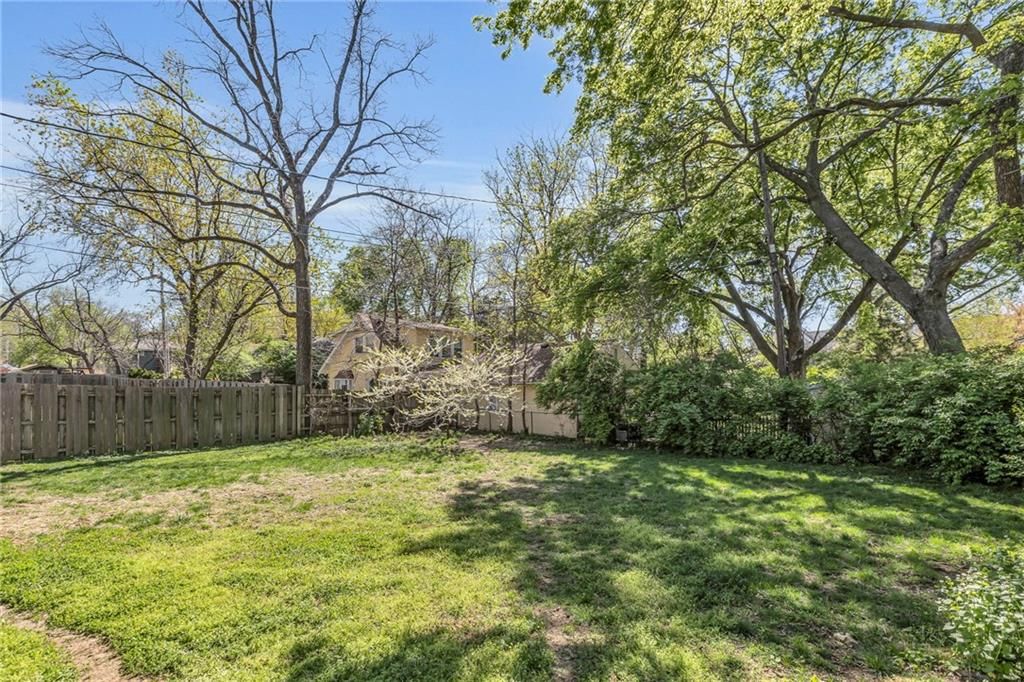 4916 Fontana Street — photo 27