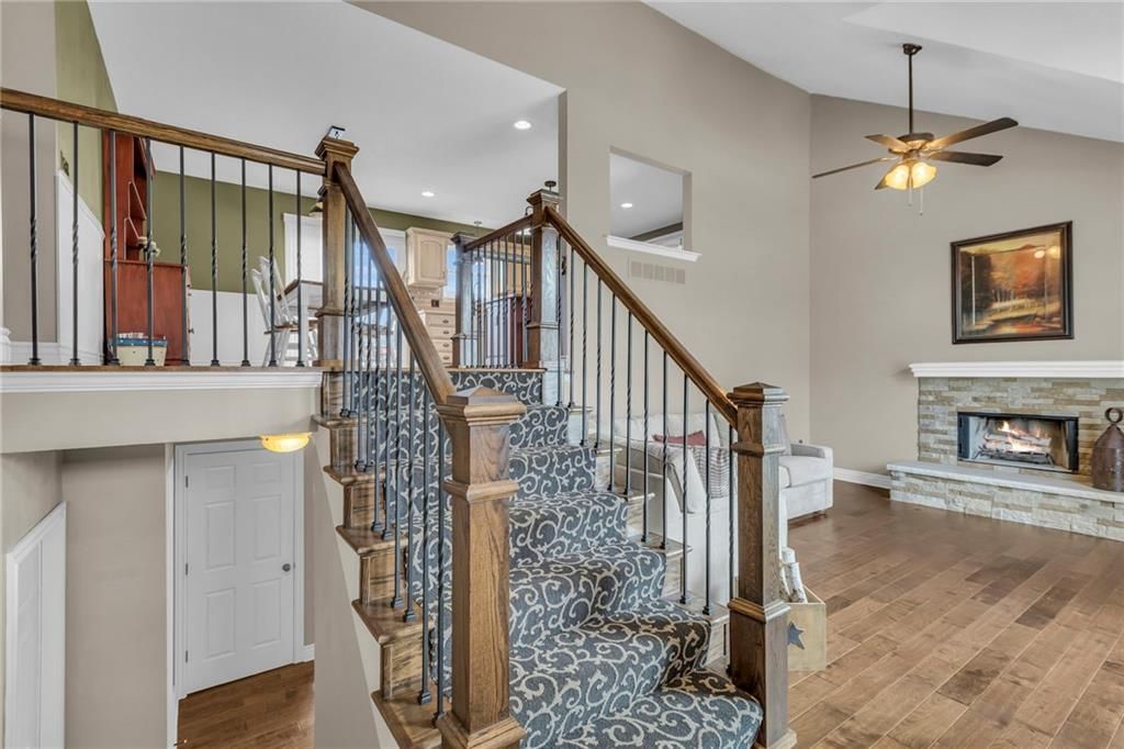 15414 W 148th Terrace — photo 4
