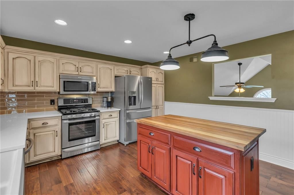 15414 W 148th Terrace — photo 9