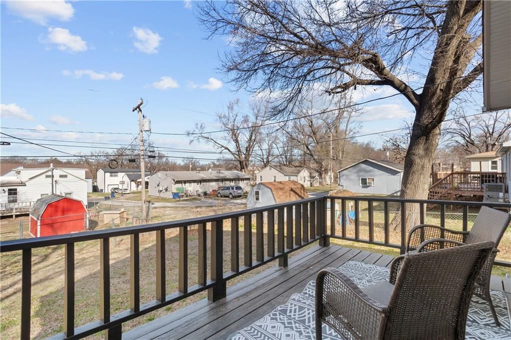 827 Locust Street — photo 38