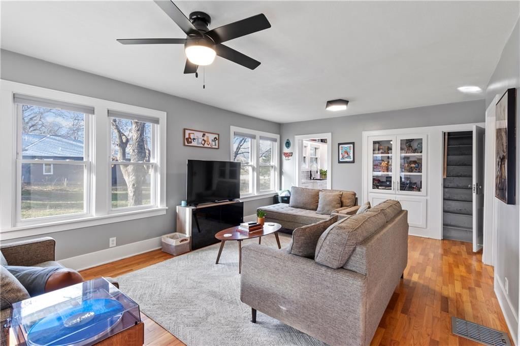 827 Locust Street — photo 6