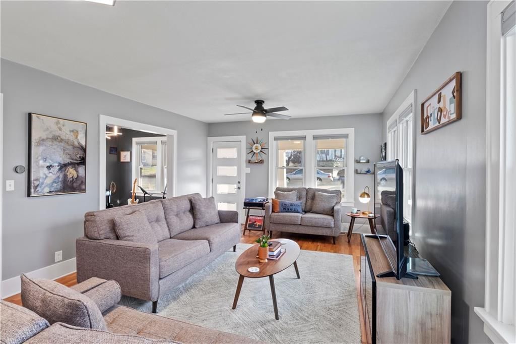 827 Locust Street — photo 7