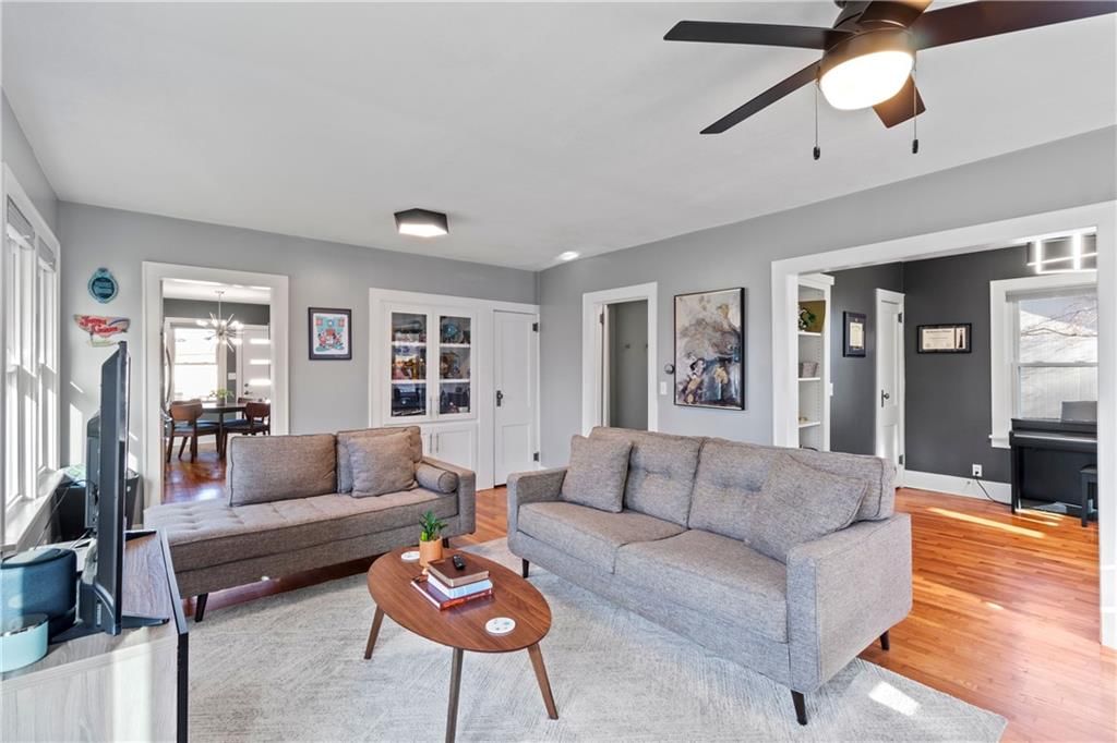 827 Locust Street — photo 8