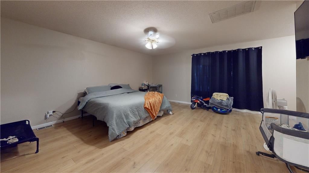 1125 W Hunter Street — photo 20