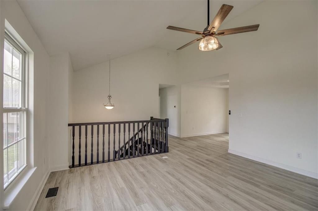 314 Shenandoah Drive — photo 8