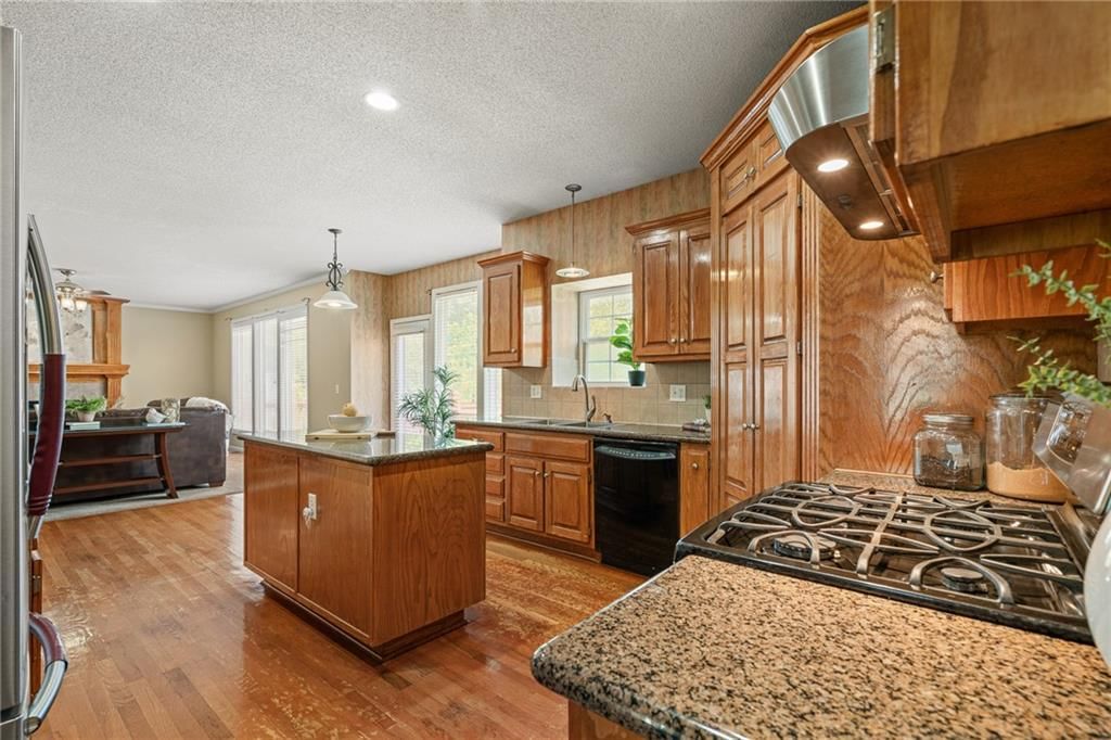 5405 Lakecrest Drive — photo 5