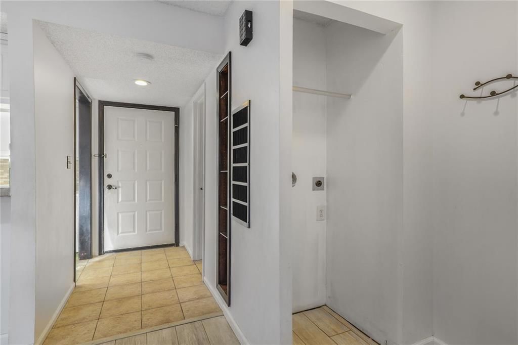 6418 W 51st Terrace — photo 6