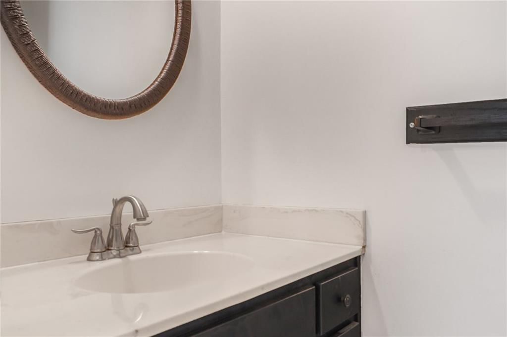 6418 W 51st Terrace — photo 7