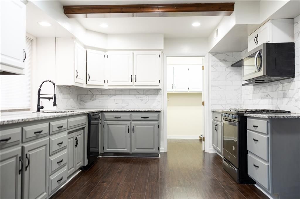 8237 N Marston Avenue — photo 3