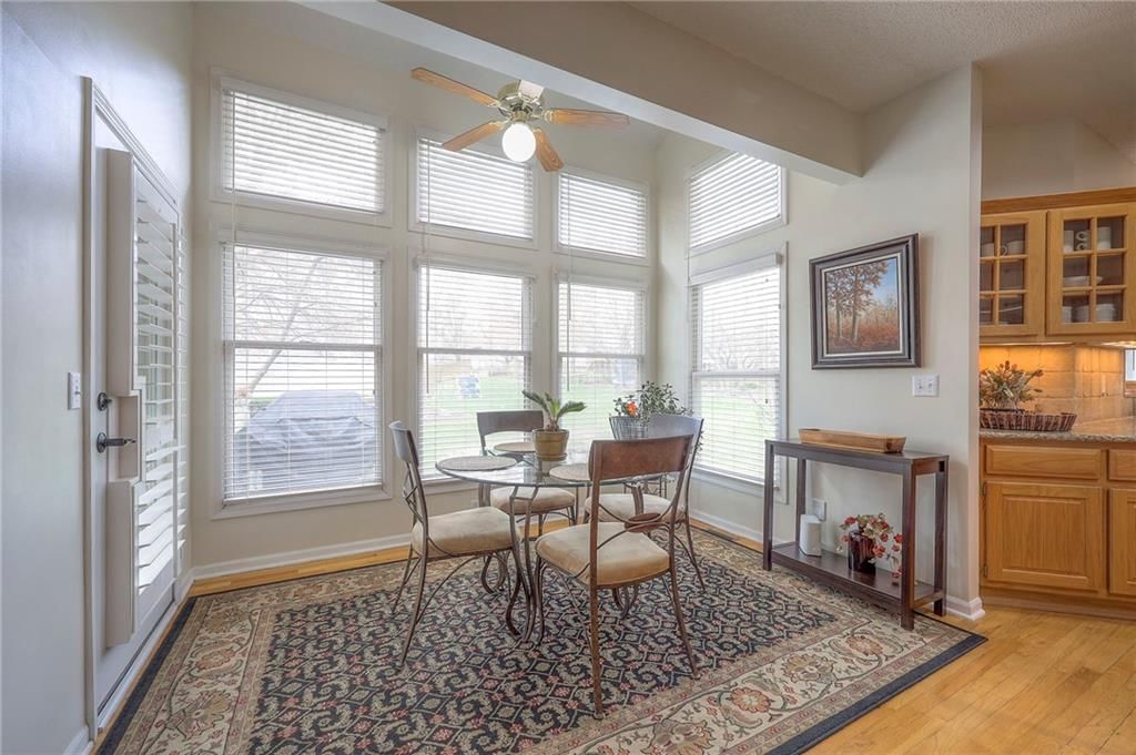 4601 Grove Drive — photo 8