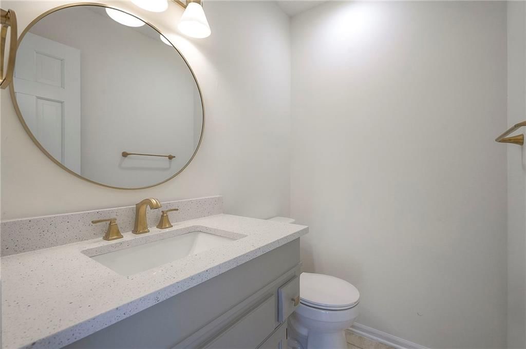 3541 N Wabash Avenue — photo 10