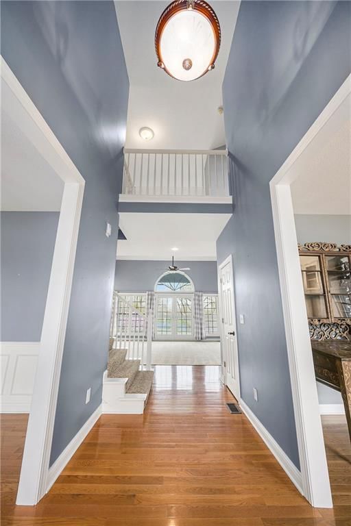 9875 Pin Oak Circle — photo 11