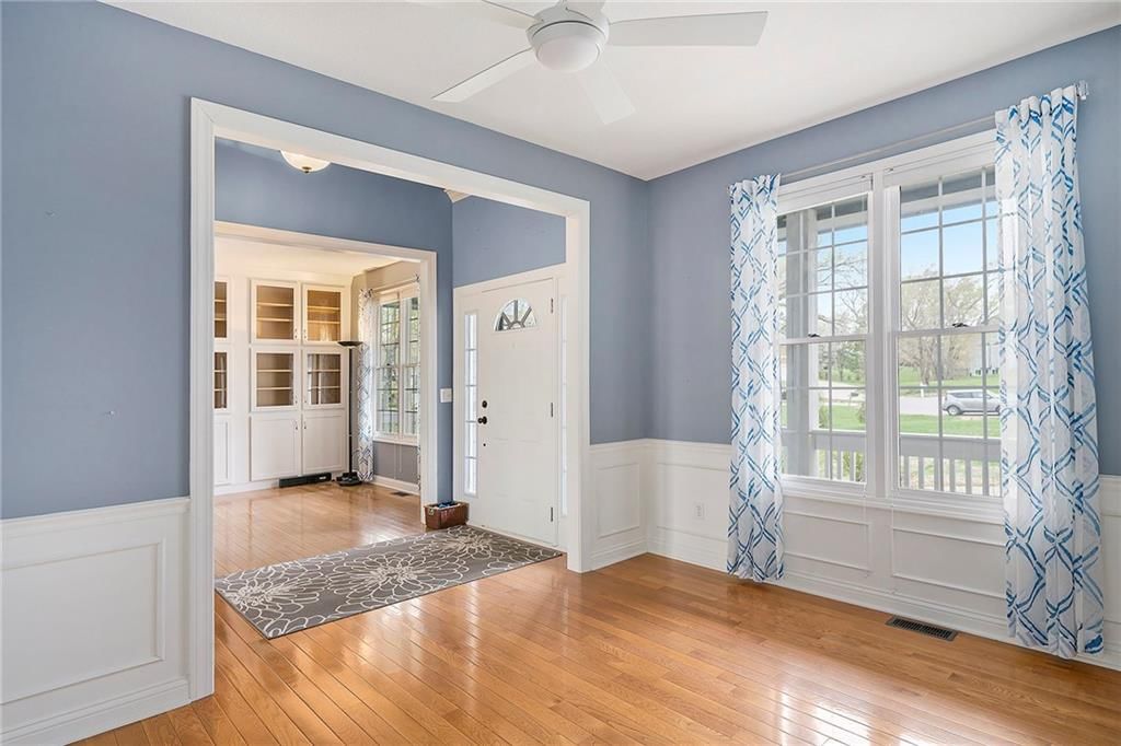 9875 Pin Oak Circle — photo 15