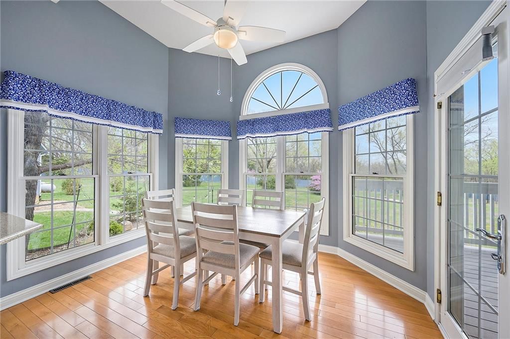 9875 Pin Oak Circle — photo 18
