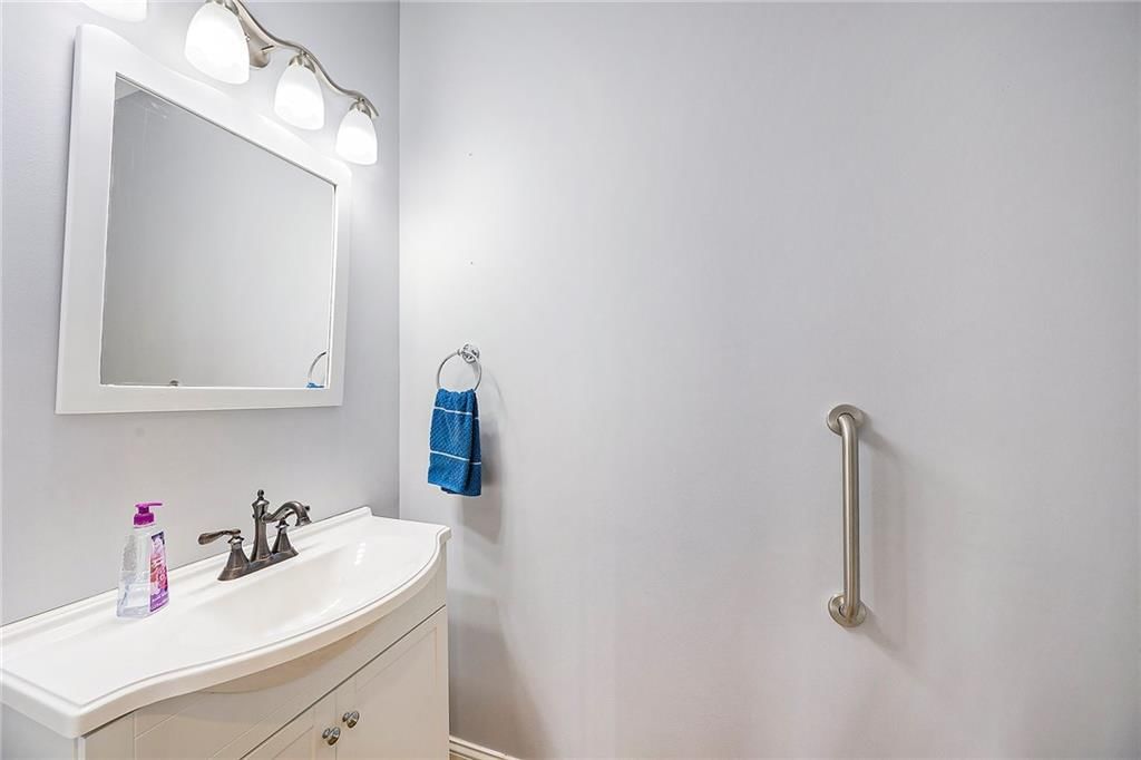 9875 Pin Oak Circle — photo 23